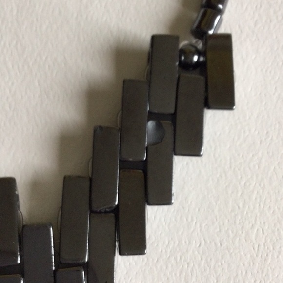 “V” Beaded Hematite Necklace - Picture 5 of 5
